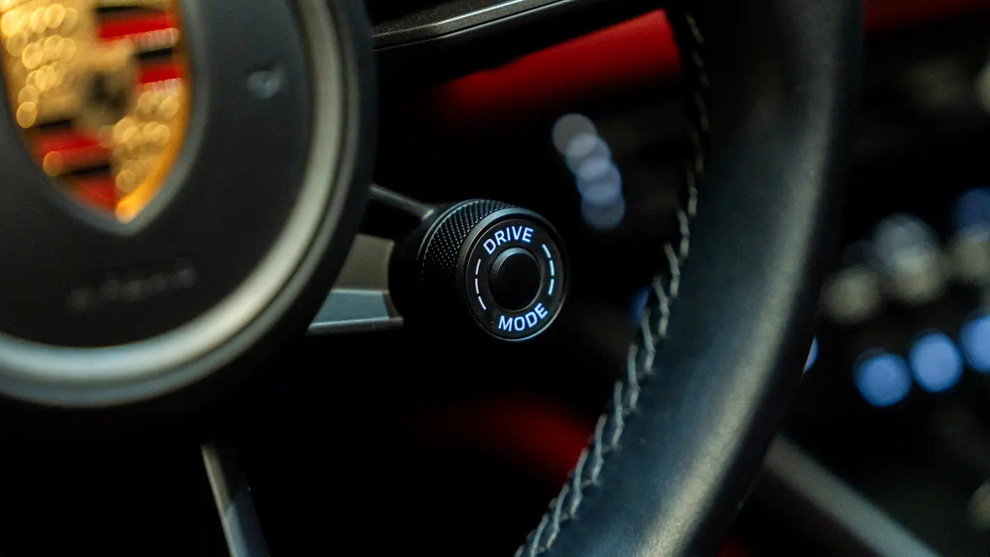 PORSCHE Carrera / 911 Carrera S 2022 - photo 10 - Import Émirats | International Cars