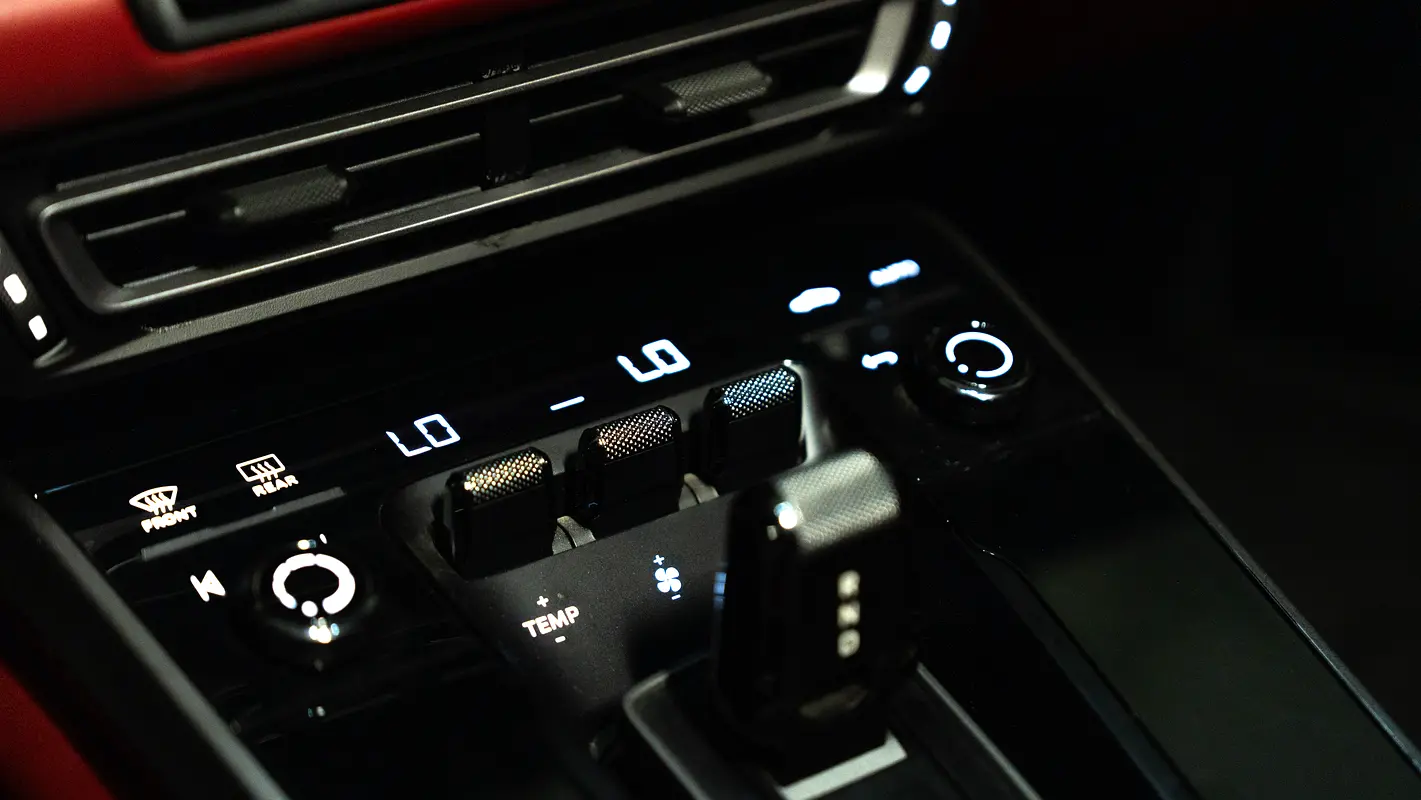 PORSCHE Carrera / 911 Carrera S 2022 - photo 11 - Import Émirats | International Cars