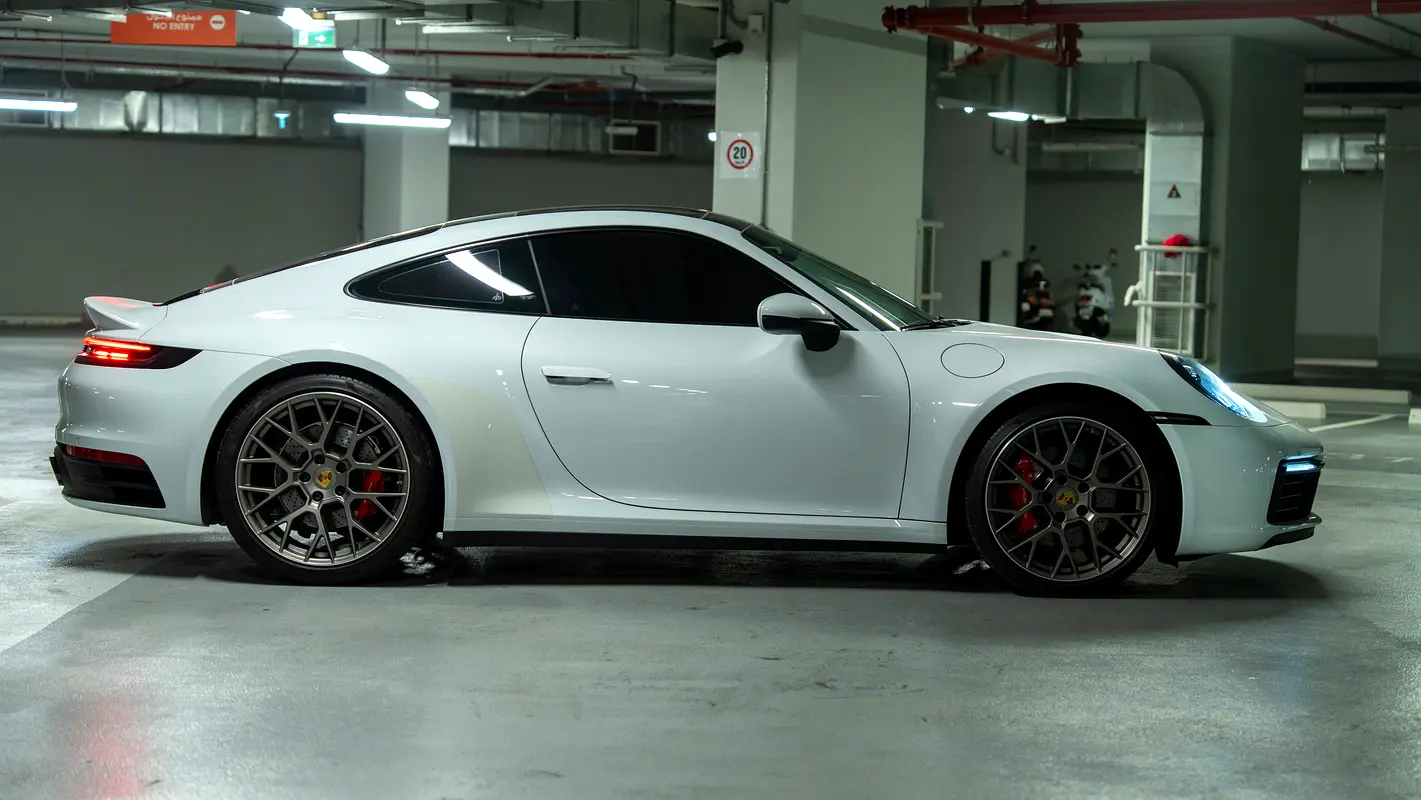 PORSCHE Carrera / 911 Carrera S 2022 - photo 4 - Import Émirats | International Cars
