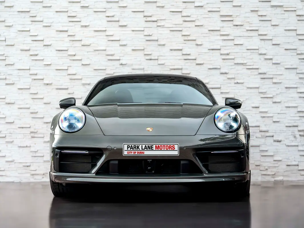 PORSCHE Carrera / 911 Carrera S 2020 - photo 2 - Import Émirats | International Cars