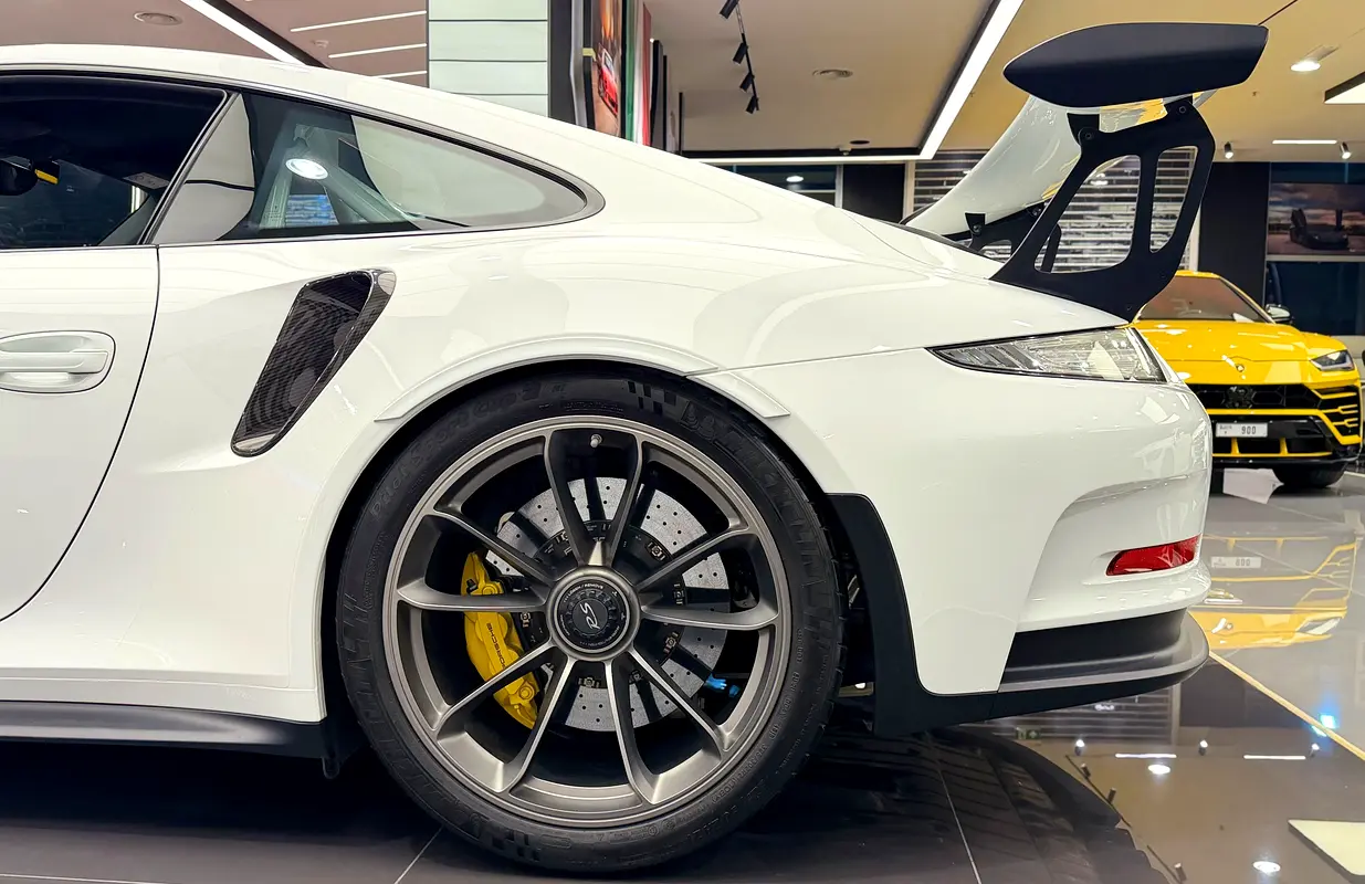 PORSCHE Carrera / 911 GT3 RS 2017 - photo 3 - Import Émirats | International Cars