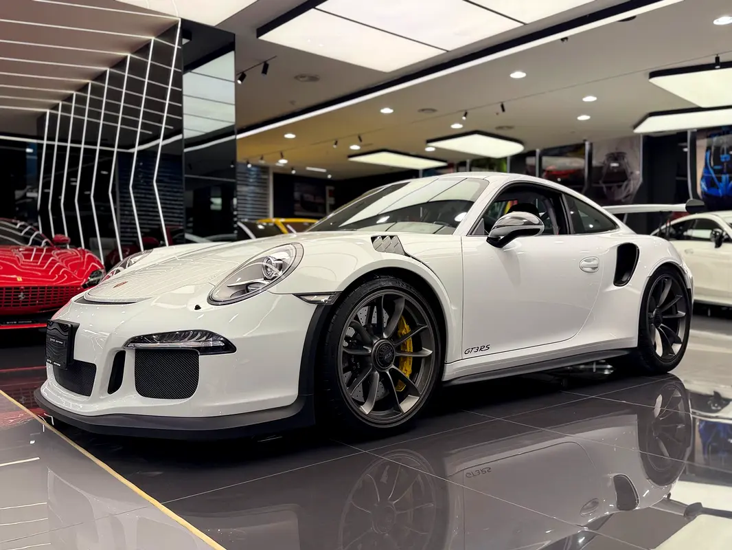 PORSCHE Carrera / 911 GT3 RS 2017 - photo 4 - Import Émirats | International Cars