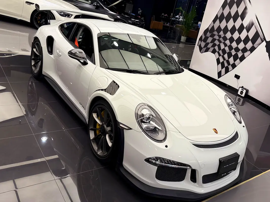 PORSCHE Carrera / 911 GT3 RS 2017 - photo 7 - Import Émirats | International Cars