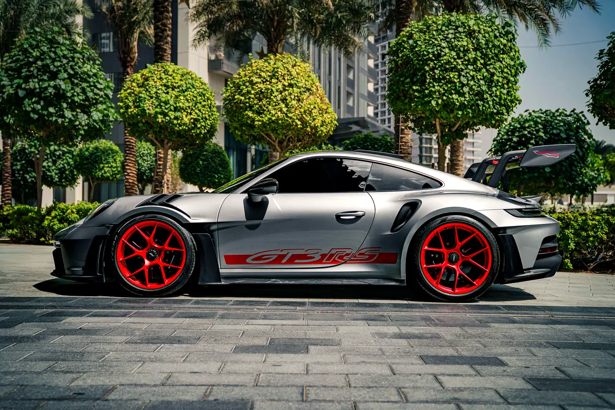 PORSCHE Carrera / 911 GT3 RS 2025 - photo 4 - Import Émirats | International Cars