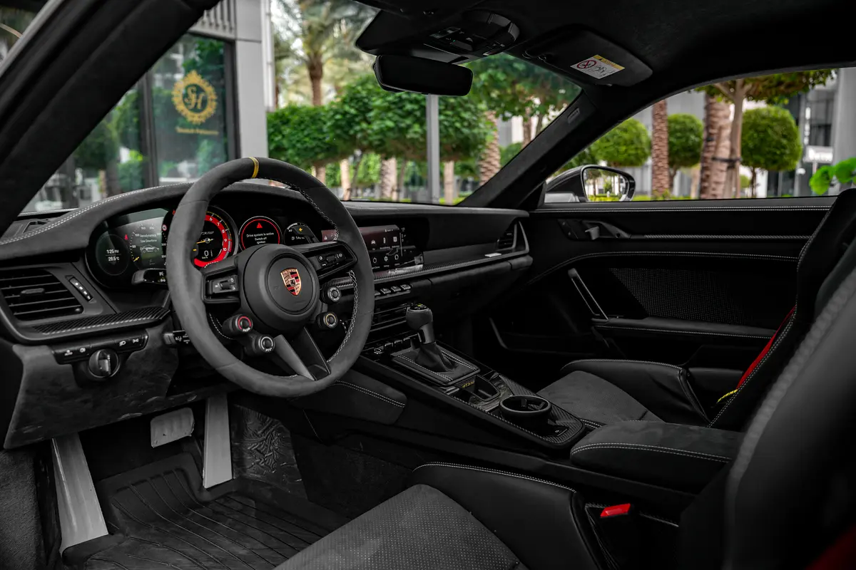PORSCHE Carrera / 911 GT3 RS 2025 - photo 9 - Import Émirats | International Cars