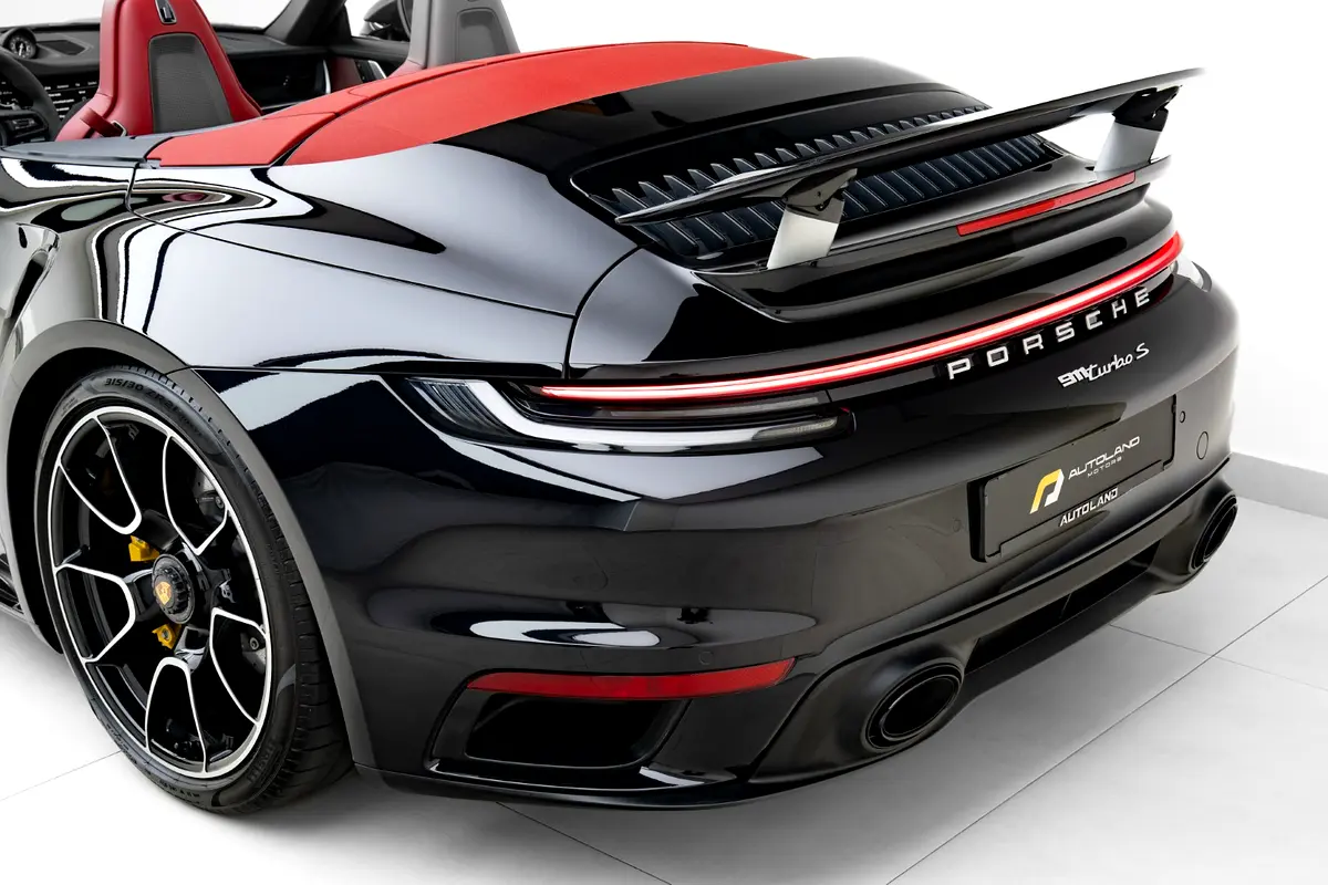 PORSCHE Carrera / 911 Turbo S 2024 - photo 11 - Import Émirats | International Cars
