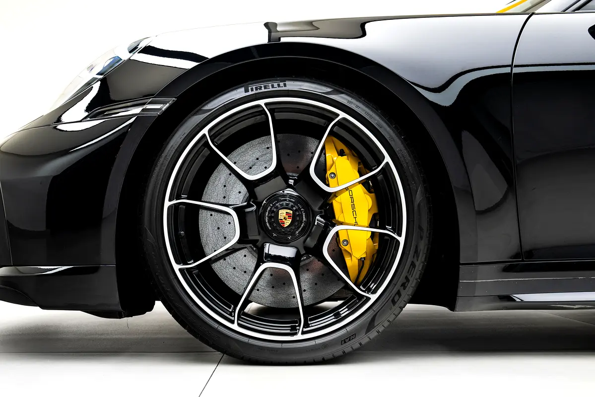 PORSCHE Carrera / 911 Turbo S 2024 - photo 7 - Import Émirats | International Cars