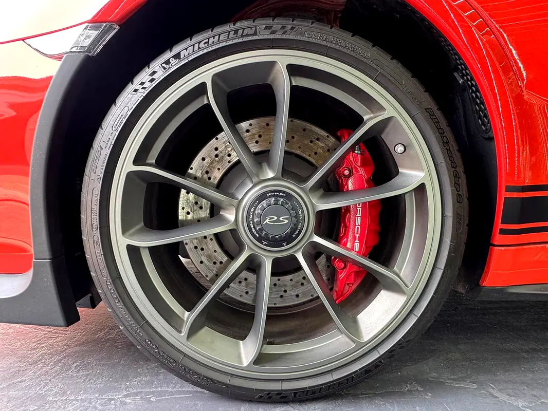 PORSCHE Carrera / 911 GT3 RS 2016 - photo 10 - Import Émirats | International Cars