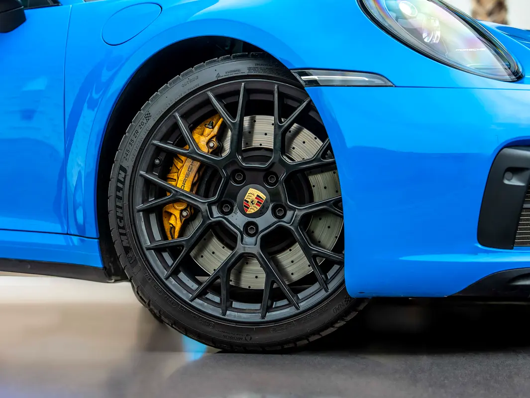 PORSCHE Carrera / 911 GTS 2023 - photo 5 - Import Émirats | International Cars