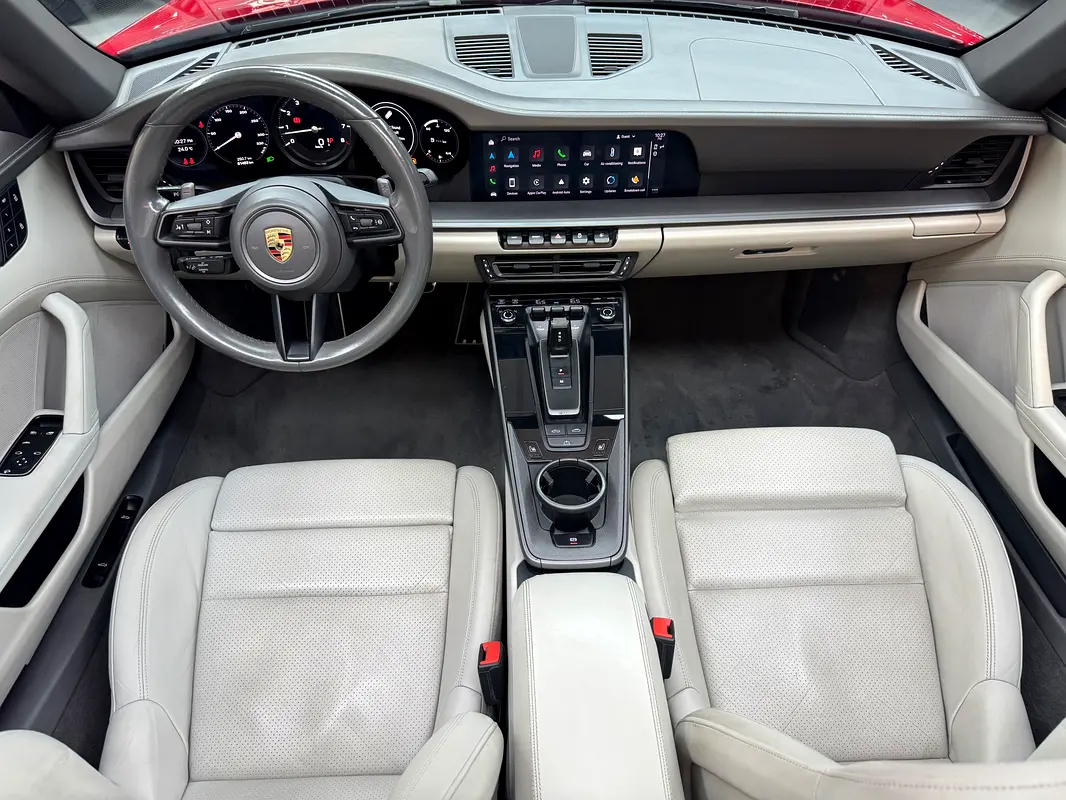PORSCHE Carrera / 911 Carrera 4S 2022 - photo 11 - Import Émirats | International Cars