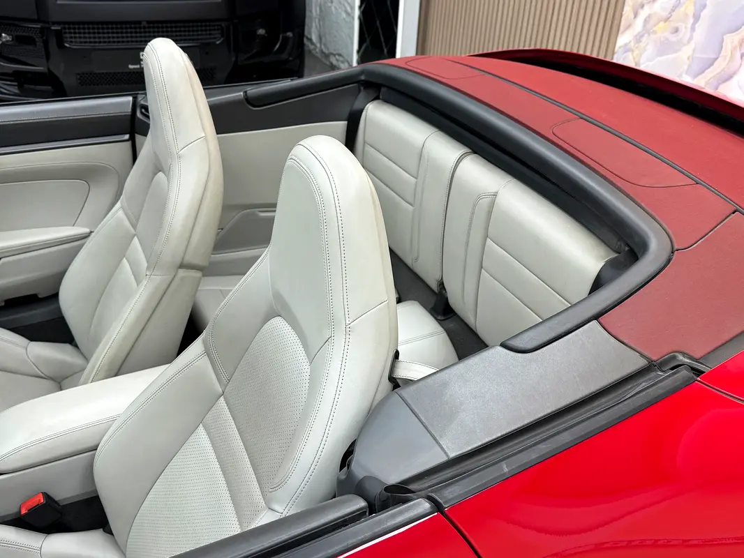 PORSCHE Carrera / 911 Carrera 4S 2022 - photo 12 - Import Émirats | International Cars