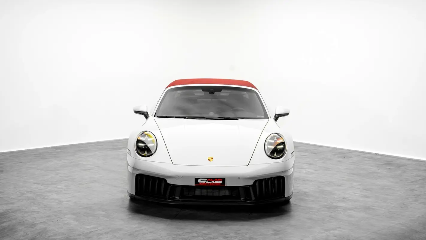 PORSCHE Carrera / 911 Targa 4 GTS 2026 - photo 3 - Import Émirats | International Cars