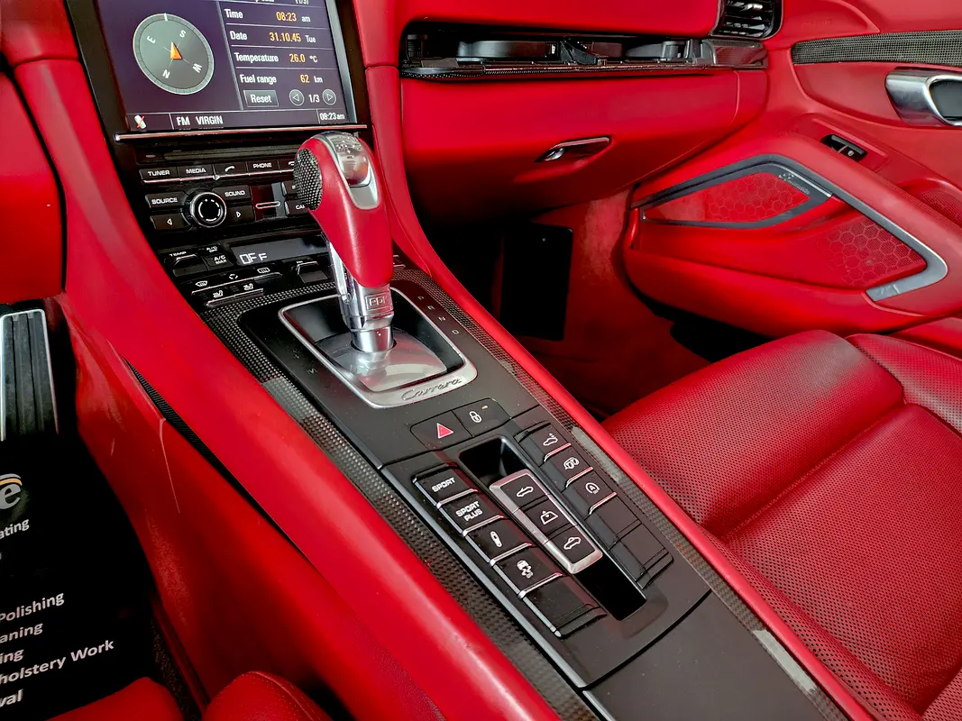 PORSCHE Carrera / 911 Carrera S 2012 - photo 10 - Import Émirats | International Cars