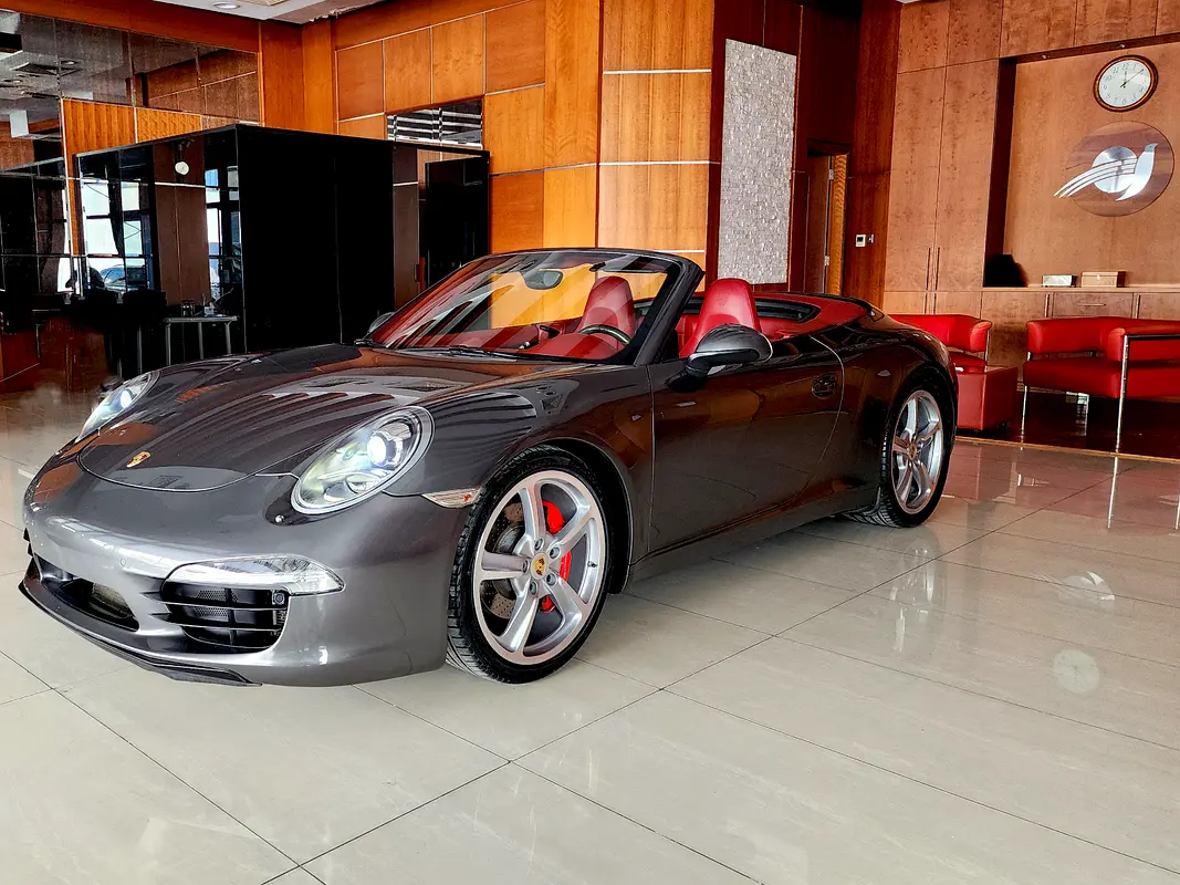 PORSCHE Carrera / 911 Carrera S 2012 - photo 4 - Import Émirats | International Cars