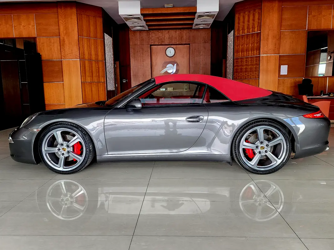 PORSCHE Carrera / 911 Carrera S 2012 - photo 5 - Import Émirats | International Cars