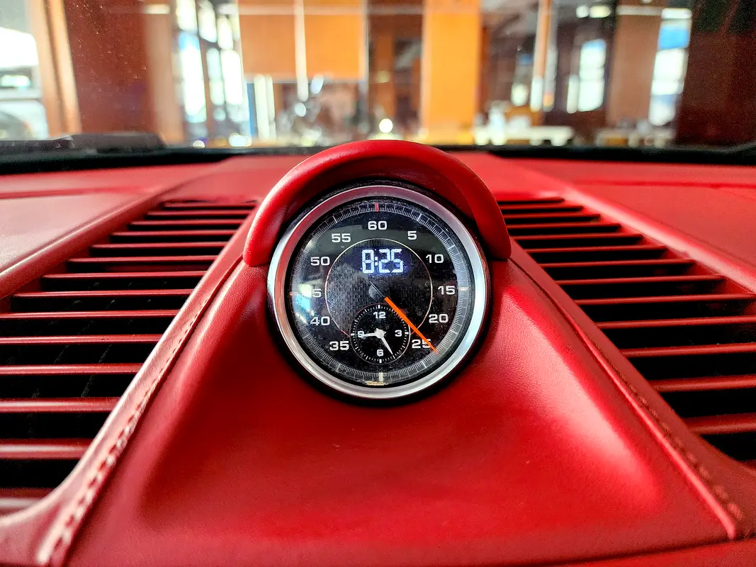 PORSCHE Carrera / 911 Carrera S 2012 - photo 8 - Import Émirats | International Cars