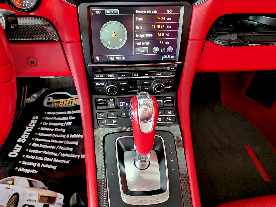 PORSCHE Carrera / 911 Carrera S 2012 - photo 9 - Import Émirats | International Cars