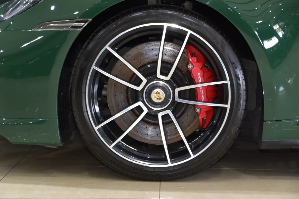 PORSCHE Carrera / 911 Turbo 2021 - photo 6 - Import Émirats | International Cars