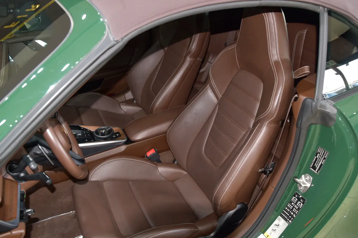 PORSCHE Carrera / 911 Turbo 2021 - photo 9 - Import Émirats | International Cars