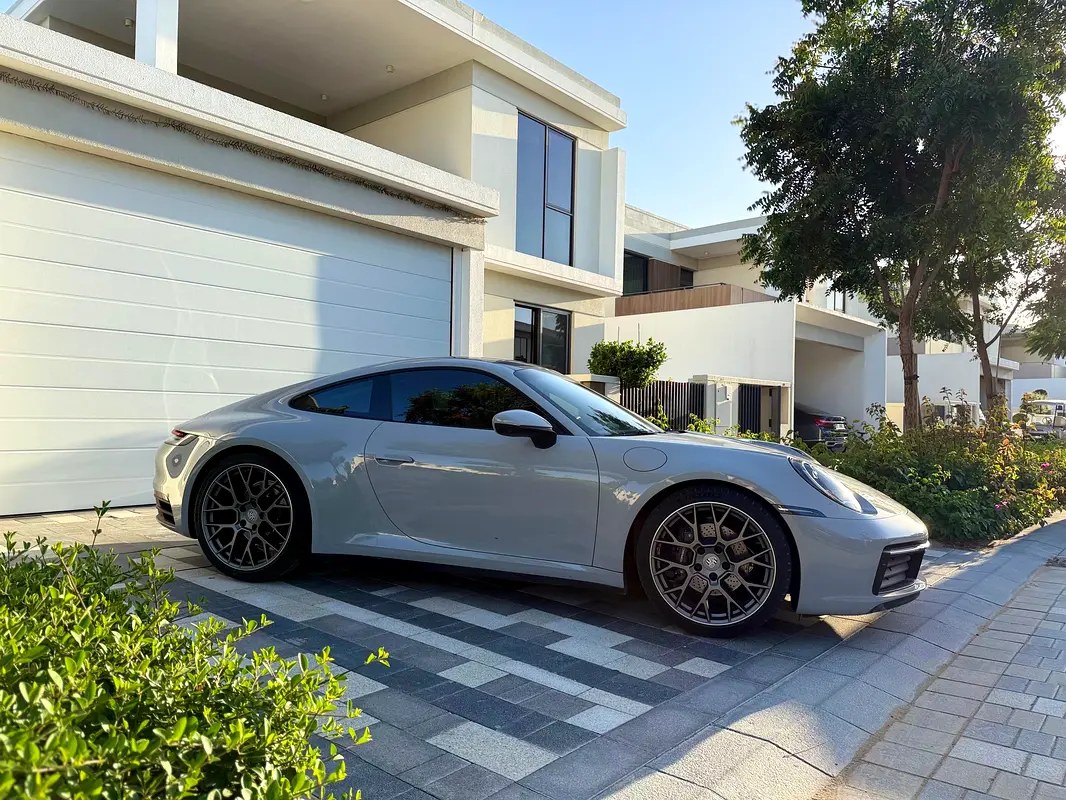 PORSCHE Carrera / 911 2024