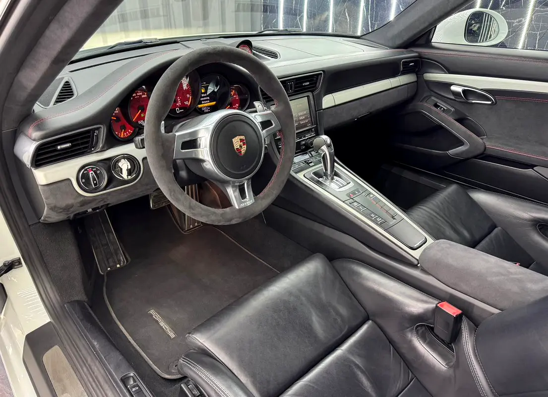PORSCHE Carrera / 911 GT3 2014 - photo 11 - Import Émirats | International Cars
