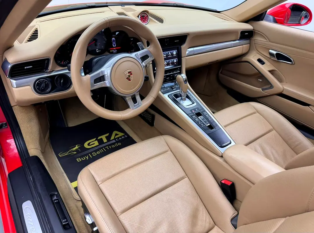 PORSCHE Carrera / 911 Carrera S 2013 - photo 10 - Import Émirats | International Cars
