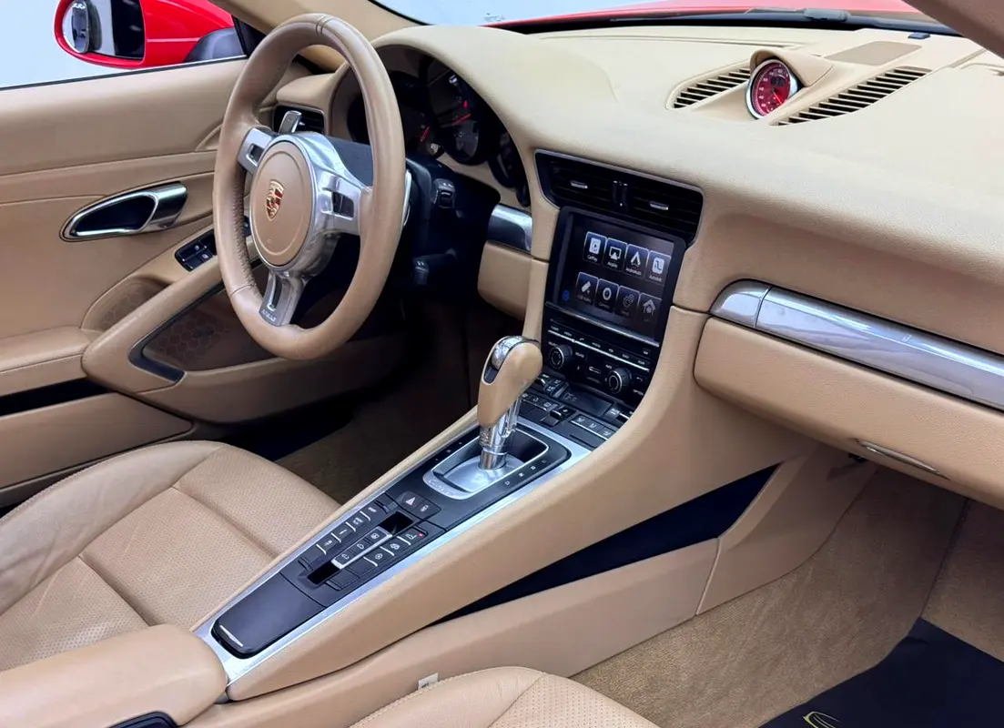 PORSCHE Carrera / 911 Carrera S 2013 - photo 7 - Import Émirats | International Cars