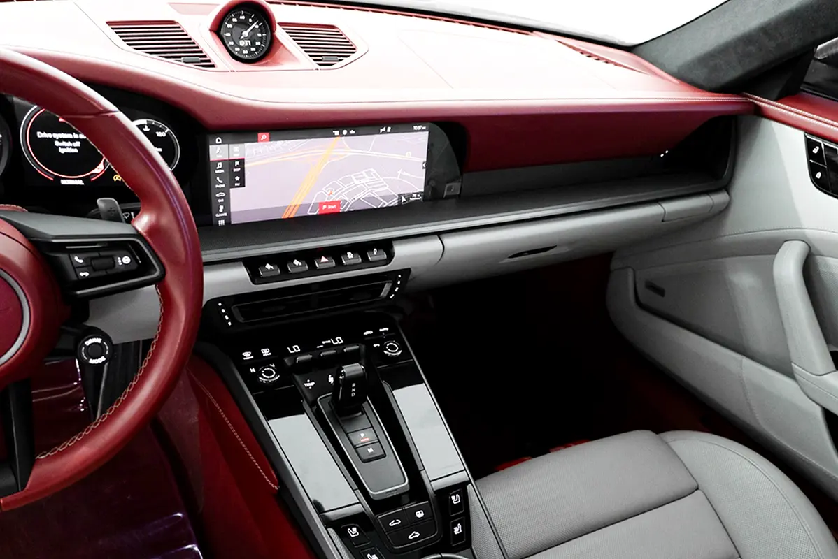 PORSCHE Carrera / 911 2021 - photo 10 - Import Émirats | International Cars