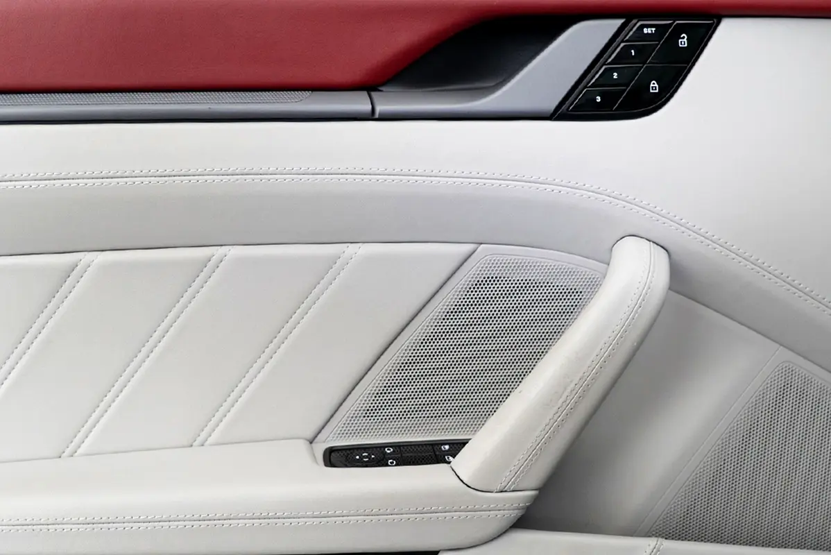 PORSCHE Carrera / 911 2021 - photo 11 - Import Émirats | International Cars