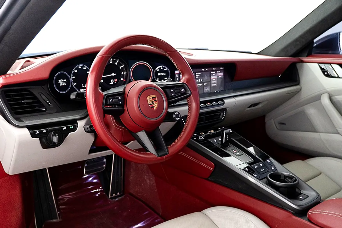 PORSCHE Carrera / 911 2021 - photo 7 - Import Émirats | International Cars