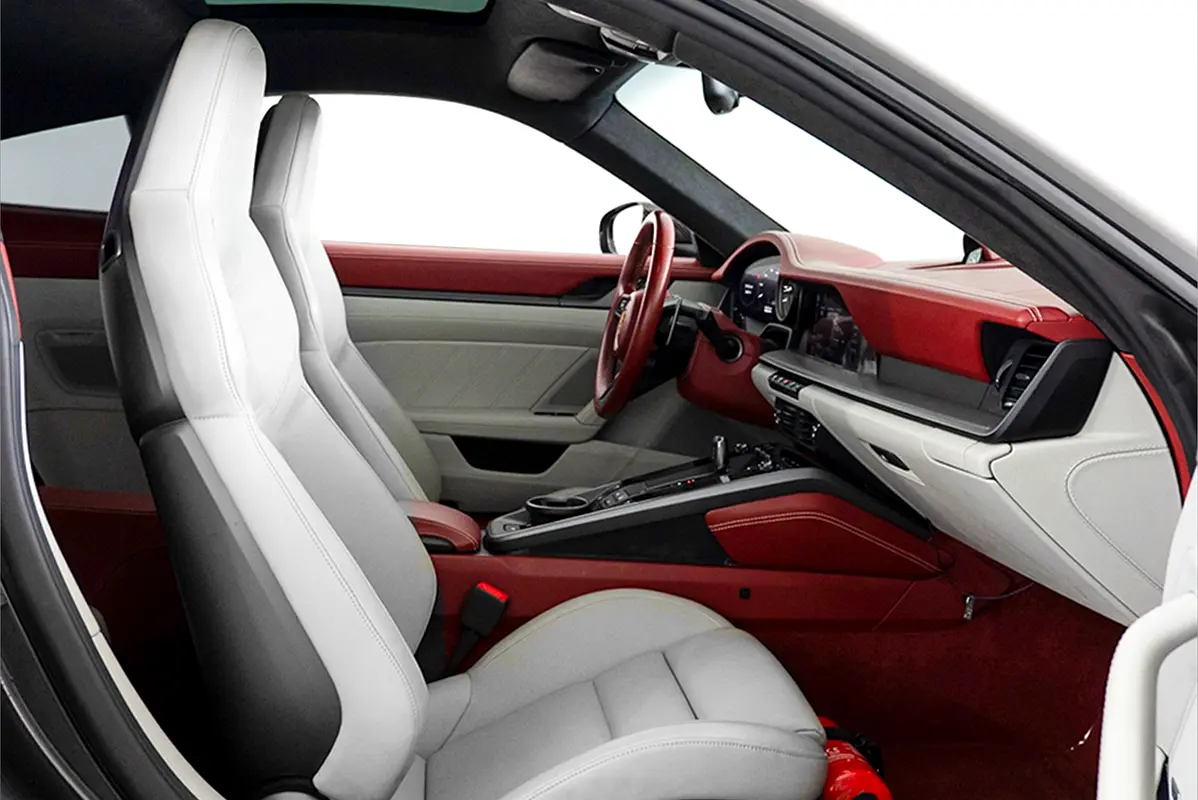 PORSCHE Carrera / 911 2021 - photo 8 - Import Émirats | International Cars