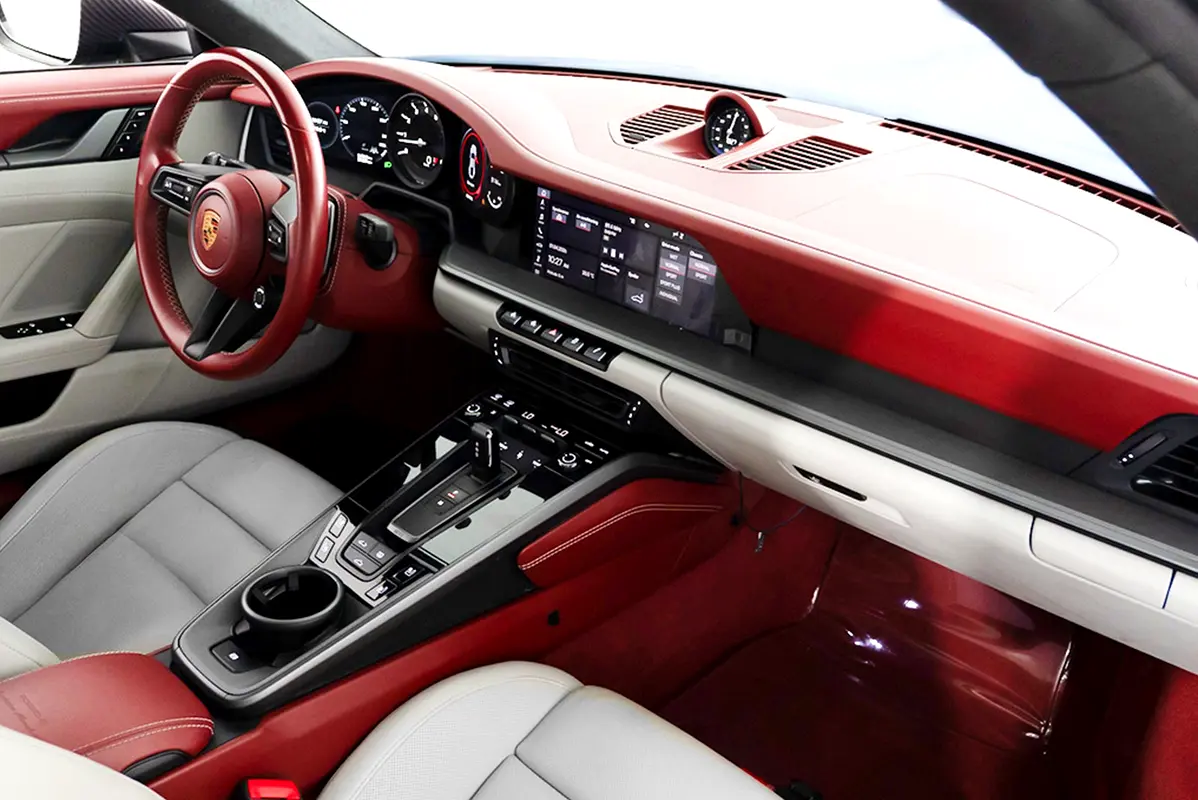 PORSCHE Carrera / 911 2021 - photo 9 - Import Émirats | International Cars