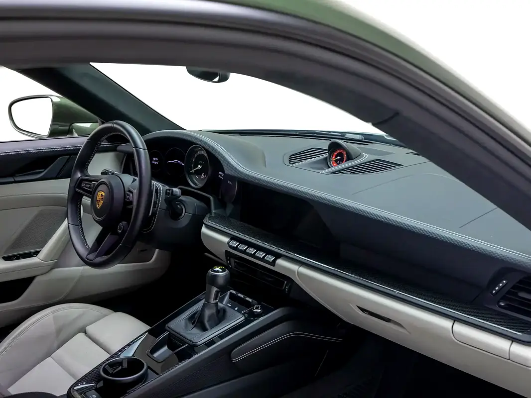 PORSCHE Carrera / 911 GT3 2022 - photo 10 - Import Émirats | International Cars