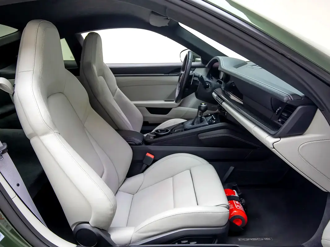 PORSCHE Carrera / 911 GT3 2022 - photo 11 - Import Émirats | International Cars