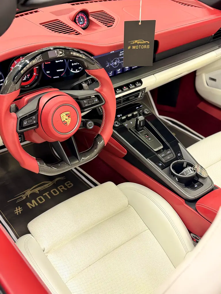 PORSCHE Carrera / 911 Carrera S 2019 - photo 5 - Import Émirats | International Cars