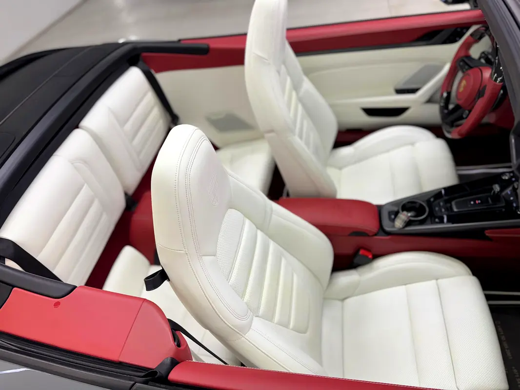 PORSCHE Carrera / 911 Carrera S 2019 - photo 9 - Import Émirats | International Cars