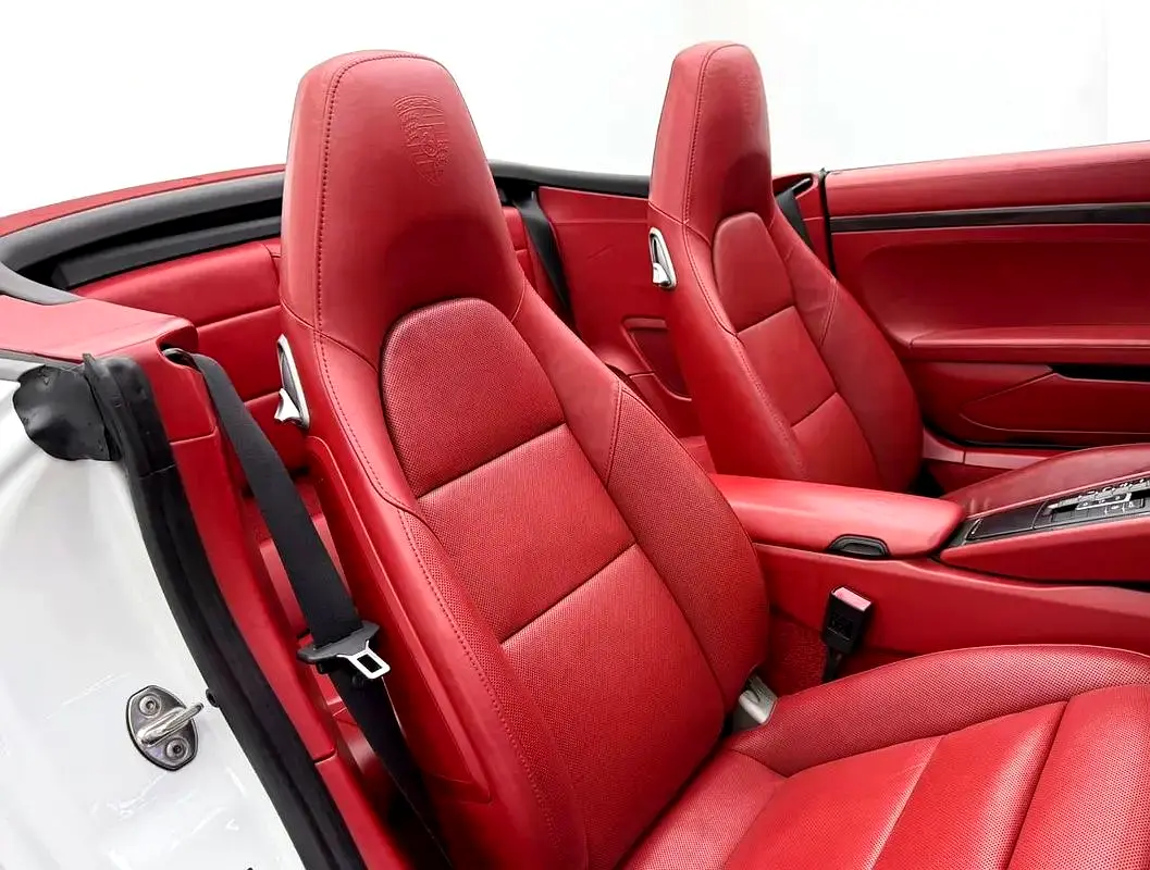 PORSCHE Carrera / 911 Turbo S 2015 - photo 11 - Import Émirats | International Cars