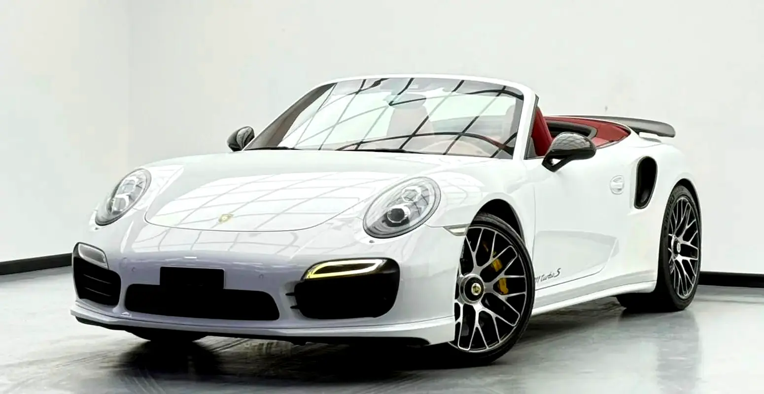 PORSCHE Carrera / 911 Turbo S 2015 - photo 7 - Import Émirats | International Cars