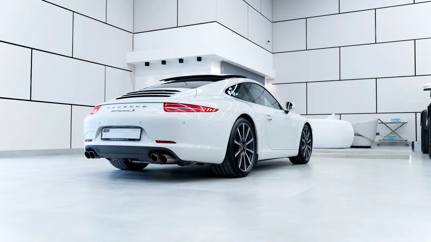 PORSCHE Carrera / 911 Carrera S 2014 - photo 10 - Import Émirats | International Cars