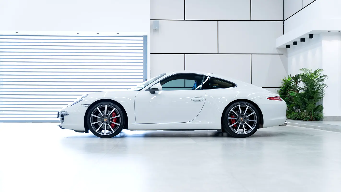 PORSCHE Carrera / 911 Carrera S 2014 - photo 5 - Import Émirats | International Cars