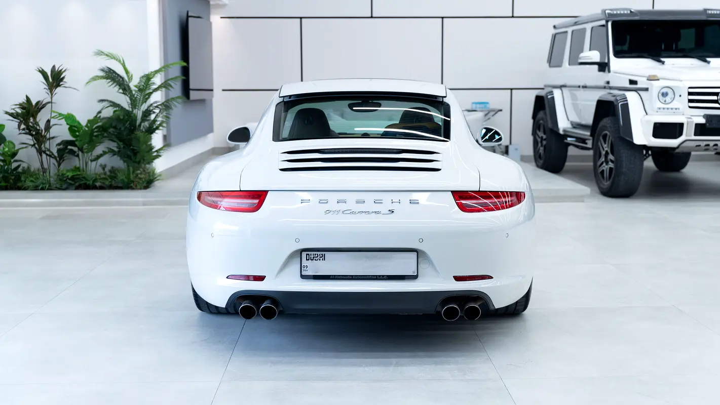 PORSCHE Carrera / 911 Carrera S 2014 - photo 9 - Import Émirats | International Cars