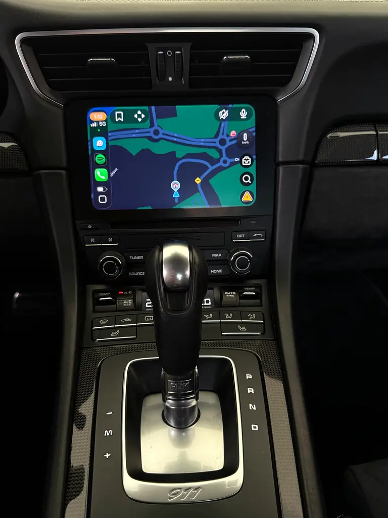 PORSCHE Carrera / 911 GTS 2017 - photo 12 - Import Émirats | International Cars