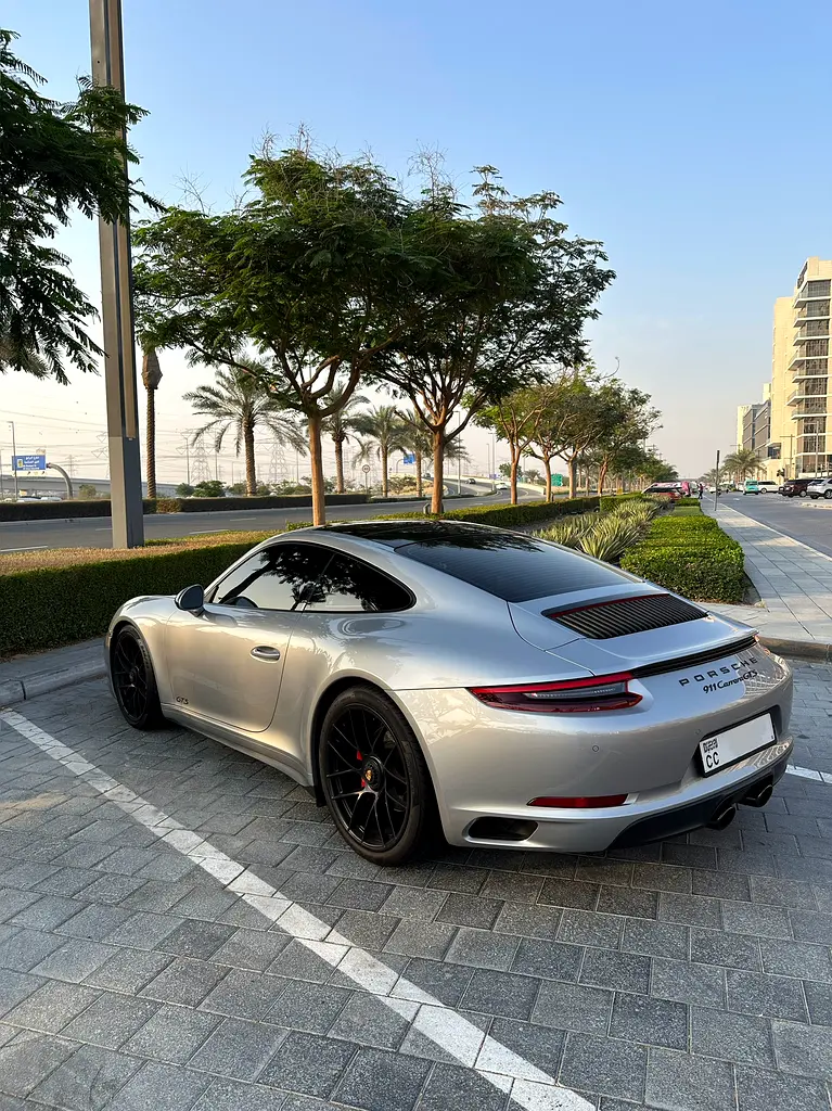 PORSCHE Carrera / 911 GTS 2017 - photo 3 - Import Émirats | International Cars