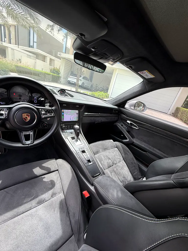 PORSCHE Carrera / 911 GTS 2017 - photo 5 - Import Émirats | International Cars