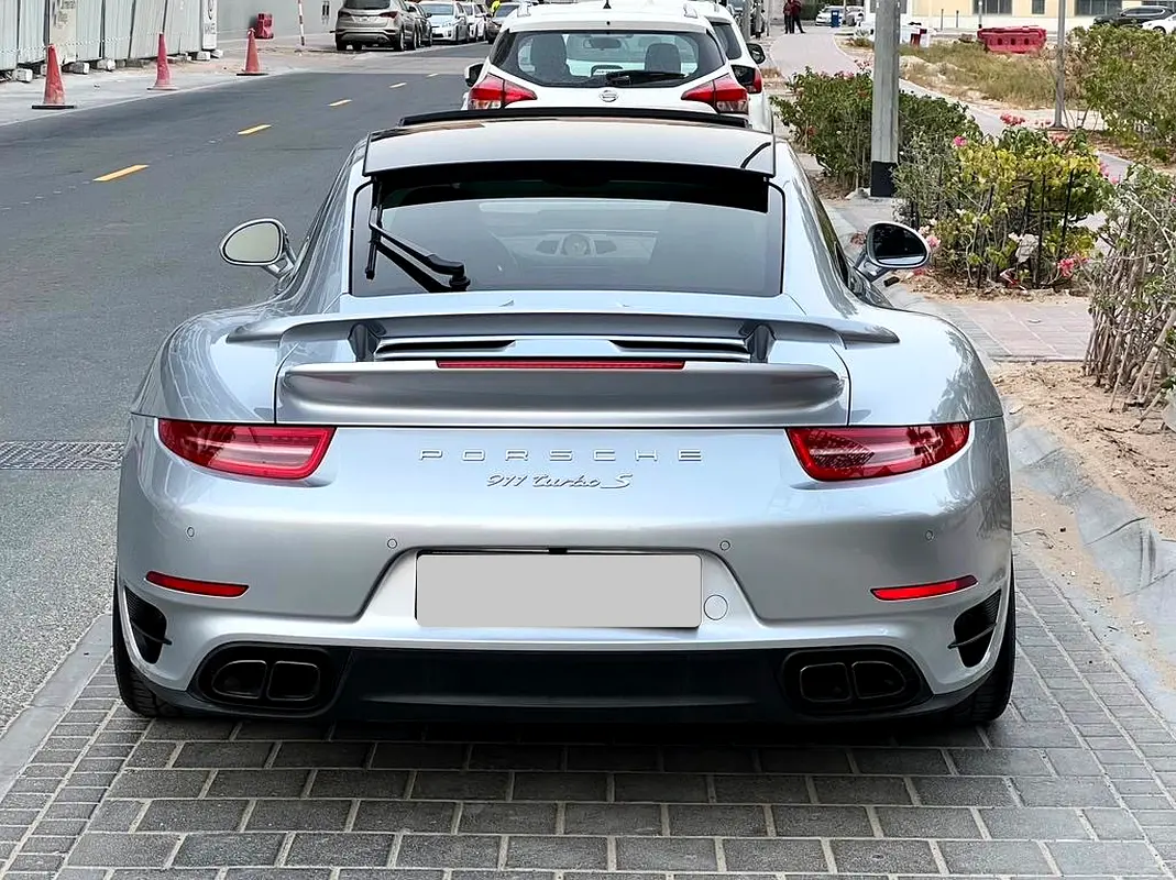 PORSCHE Carrera / 911 Turbo S 2015 - photo 2 - Import Émirats | International Cars