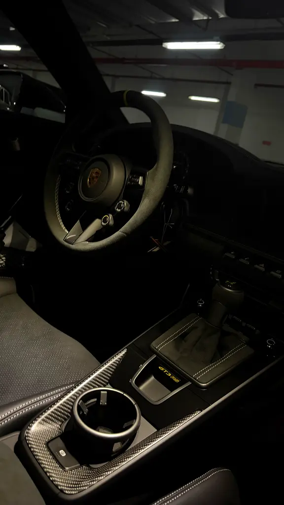 PORSCHE Carrera / 911 GT3 RS 2025 - photo 6 - Import Émirats | International Cars