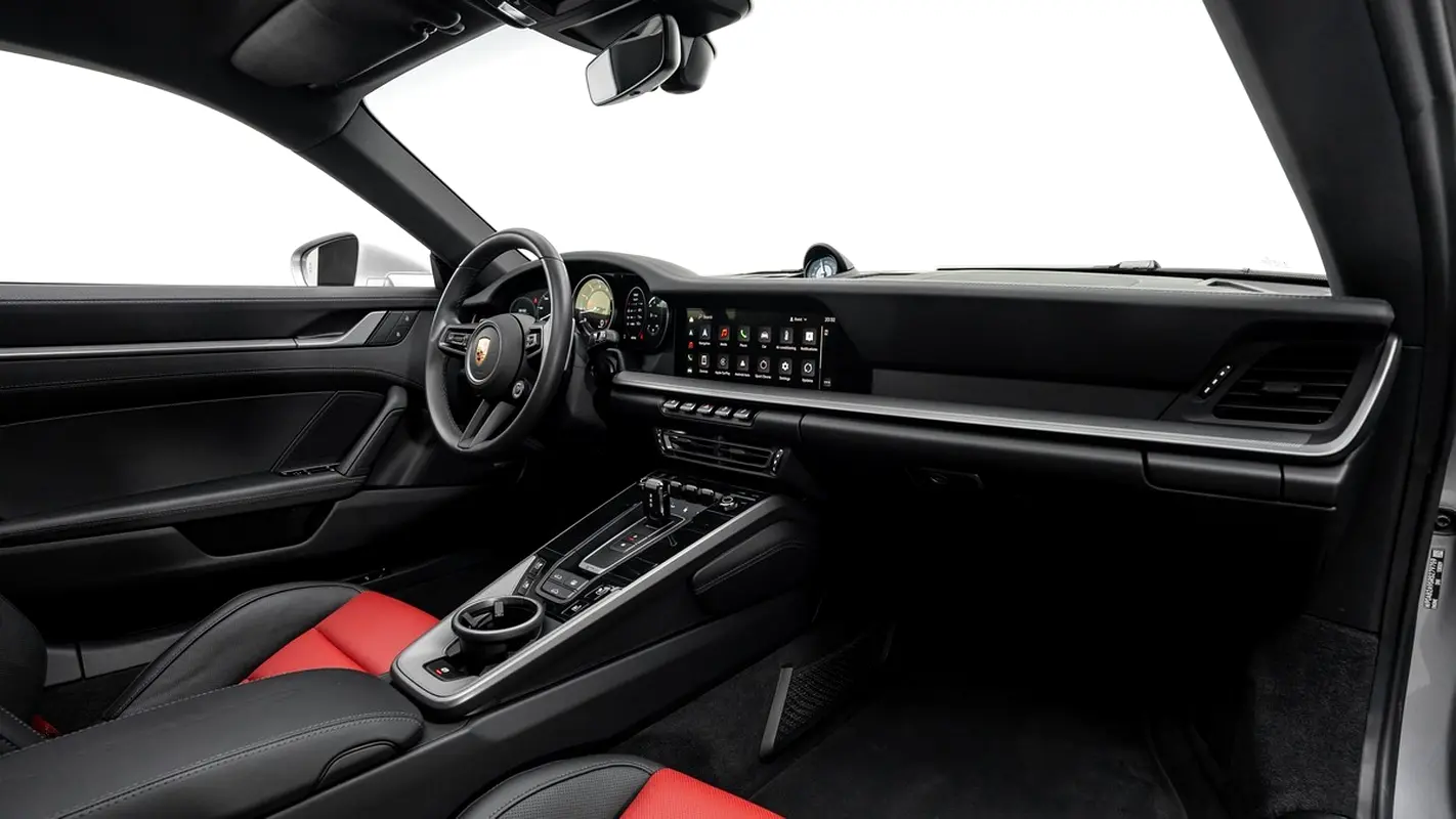 PORSCHE Carrera / 911 Carrera S 2024 - photo 12 - Import Émirats | International Cars