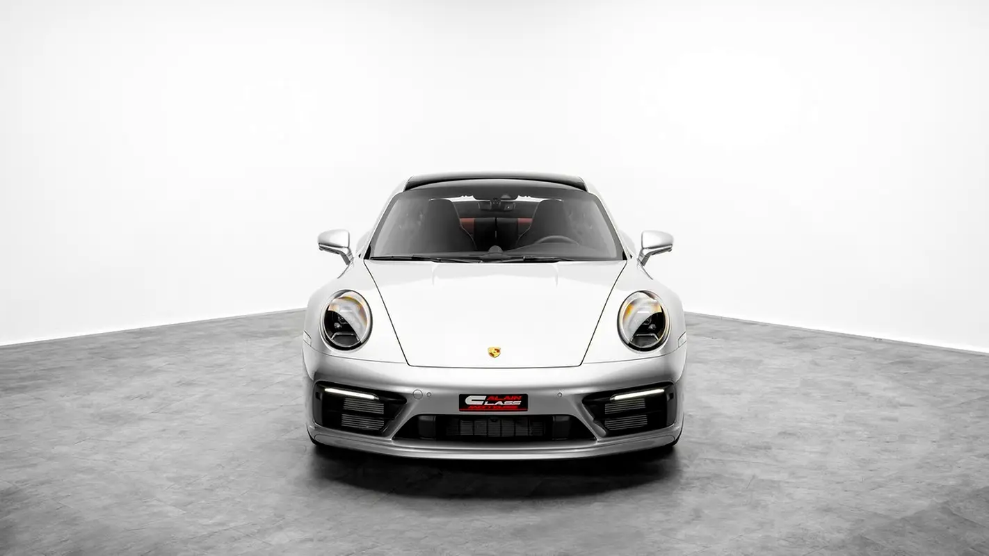 PORSCHE Carrera / 911 Carrera S 2024 - photo 3 - Import Émirats | International Cars