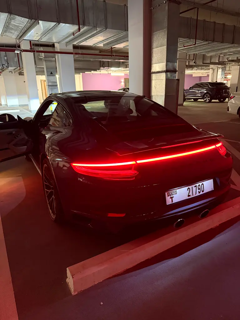 PORSCHE Carrera / 911 Carrera 4S 2017 - photo 5 - Import Émirats | International Cars