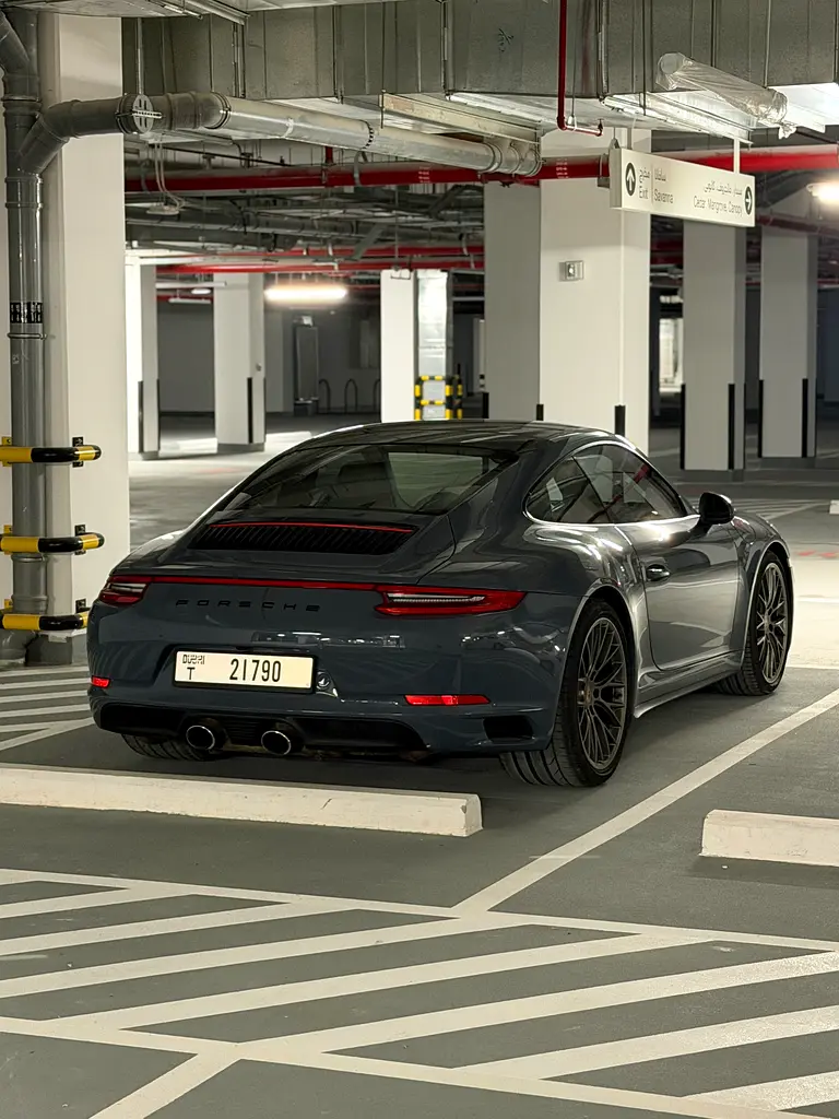 PORSCHE Carrera / 911 Carrera 4S 2017 - photo 6 - Import Émirats | International Cars